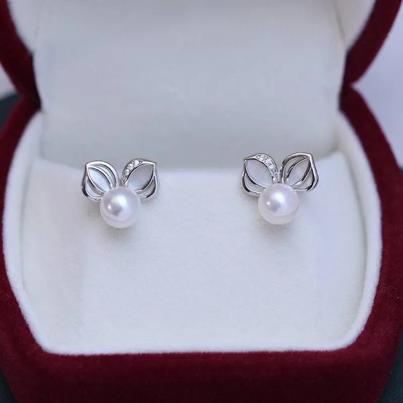 6-7mm Freshwater Pearl& Calista Earrings