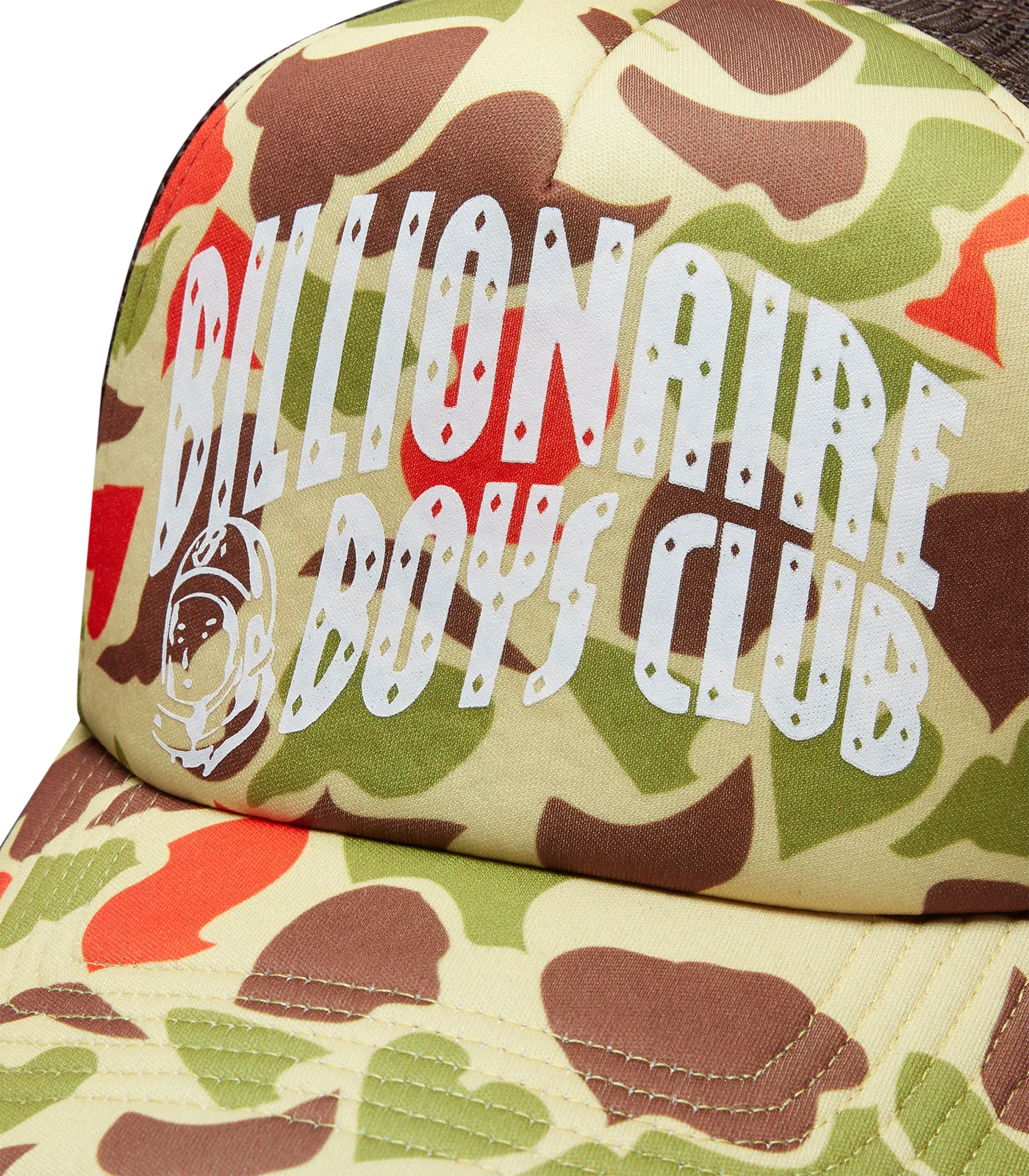 CAMO ARCH LOGO TRUCKER CAP - BROWN
